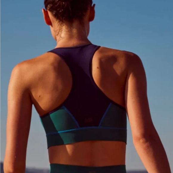 Duskii Martini Neoprene Bikini Top Black Size Medium Designed in Australia - Picture 5 of 8